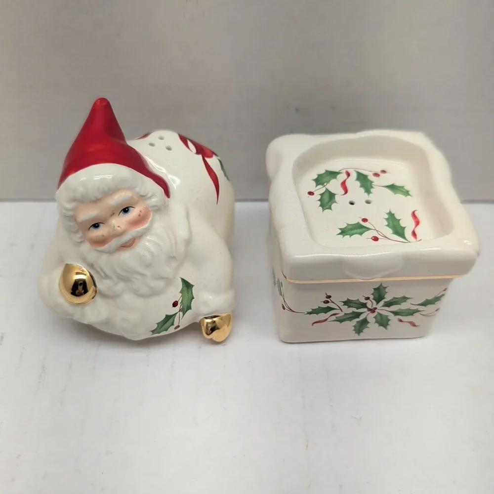 Lenox Holiday Santa Atop Chimney Stackable Salt and Pepper Shaker Set 6238620